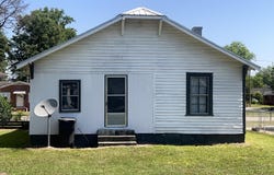 702 W Walnut Street, Goldsboro, NC 27530