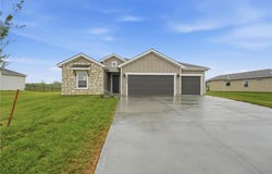 1820 Woodward Circle, Raymore, MO 64083