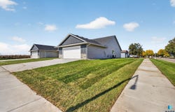 904 Shirley St, Harrisburg, SD 57032