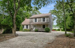 28 Oyster Shores Road, East Hampton, NY 11937