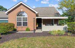 5178 Polo Fields Dr, Hampton, PA 15044