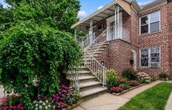 1103 Rhinelander Avenue, Bronx, NY 10461