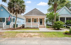 635 16th Street, Port Royal, SC 29935
