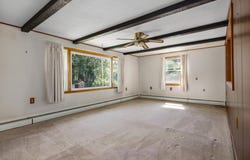 4 Spinney Avenue, Plaistow, NH 03865
