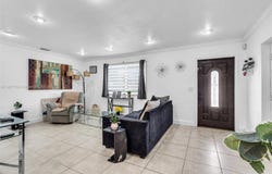 6975 W 10th Ct, Hialeah, FL 33014