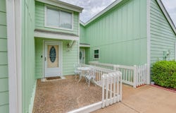 624 Harbor Circle, Azle, TX 76020
