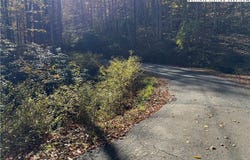 Hews Circle, Blowing Rock, NC 28605