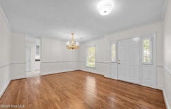 809 Greenbriar Road, Kinston, NC 28501