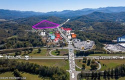 1556 Georgia Rd, Franklin, NC 28734