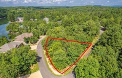 22 Ventoso Lane, Hot Springs Village, AR 71909