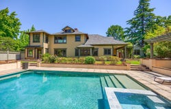 586 B Street, Ashland, OR 97520