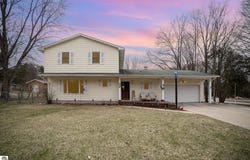 4631 Cardinal Drive, Mt Pleasant, MI 48858