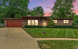 1921 SW Damon CT, Topeka, KS 66611
