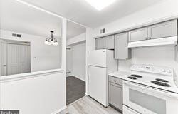5200 HILLTOP Drive, BROOKHAVEN, PA 19015