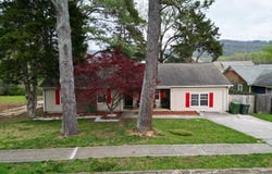 13019 SE Branscomb Road, Huntsville, AL 35803