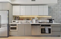 3450 Cahuenga Boulevard W, Los Angeles, CA 90068