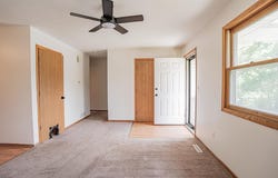 102 SHAMROCK Circle, GLENWOOD, IA 51534