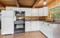 204 S Ulster, CHERRY VALLEY, IL 61016