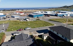 29832 MARY ST, Gold Beach, OR 97444