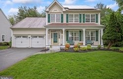 18 NAVESINK DRIVE, PENNINGTON, NJ 08534
