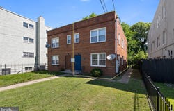 4811 QUARLES STREET NE, WASHINGTON, DC 20019