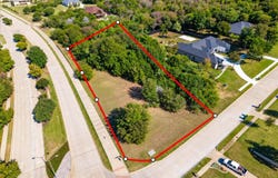 2431 Diamond Point Drive, Cedar Hill, TX 75104