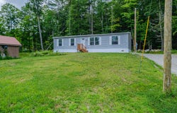 14/16 Hayden Avenue, Norway, ME 04268