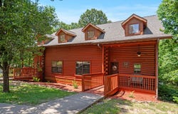 238 Oakridge Road, Branson, MO 65616