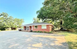 2802  W Main  ST, Russellville, AR 72801