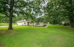 36 Sun Valley Drive, Cabot, AR 72023