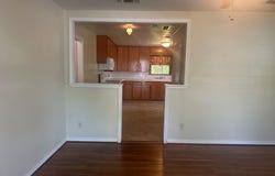 762 E Walnut ST, La Grange, TX 78945