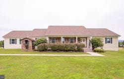 88 WINDSOR DR, CHARLES TOWN, WV 25414