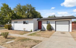 2224 Shields Avenue W, Fresno, CA 93705