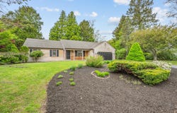 290 Riverview Lane, Centerville, MA 02632