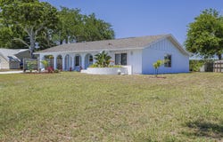 902 Canal Circle, Sebastian, FL 32958