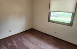 406 S Fremont Street, Knoxville, IA 50138