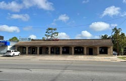 2521 7th ( Highway 35), Bay City, TX 77414