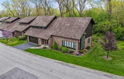 31a Lucas Drive, Palos Hills, IL 60465