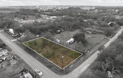 216 Melondale Drive, Elm Mott, TX 76640