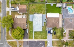417 SW 3rd St, Hallandale Beach, FL 33009