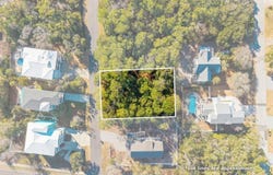 14 SE 68th Street lot: 14, Oak Island, NC 28465