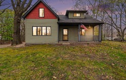 811 N Washington Avenue, Ludington, MI 49431