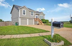 610 N poplar Street, Gardner, KS 66030