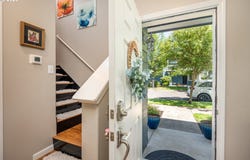 1660 Riley LN, Eugene, OR 97402