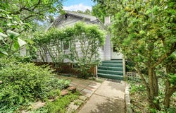 115 S Quigley Avenue, Beverly Shores, IN 46301