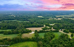 82 Trenton Highway, Bradford, TN 38316