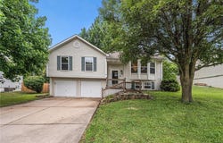 507 Lauren Street, Liberty, MO 64068
