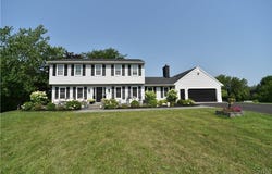 4872 Firethorn Circle, Manlius, NY 13104