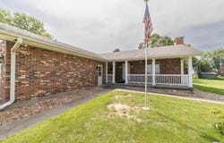 2020 S 40TH Street, Quincy, IL 62305