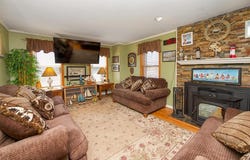 16 Old Orchard Way, Manchester, NH 03103